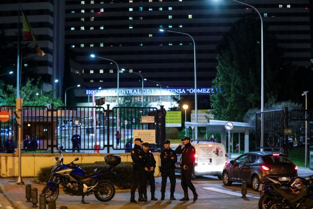 Fachada del hospital Gómez Ulla de Madrid, donde los españoles que permanecían en Wuhan (China) estarán en cuarentena durante catorce días, a 31 de enero de 2020 en Madrid.