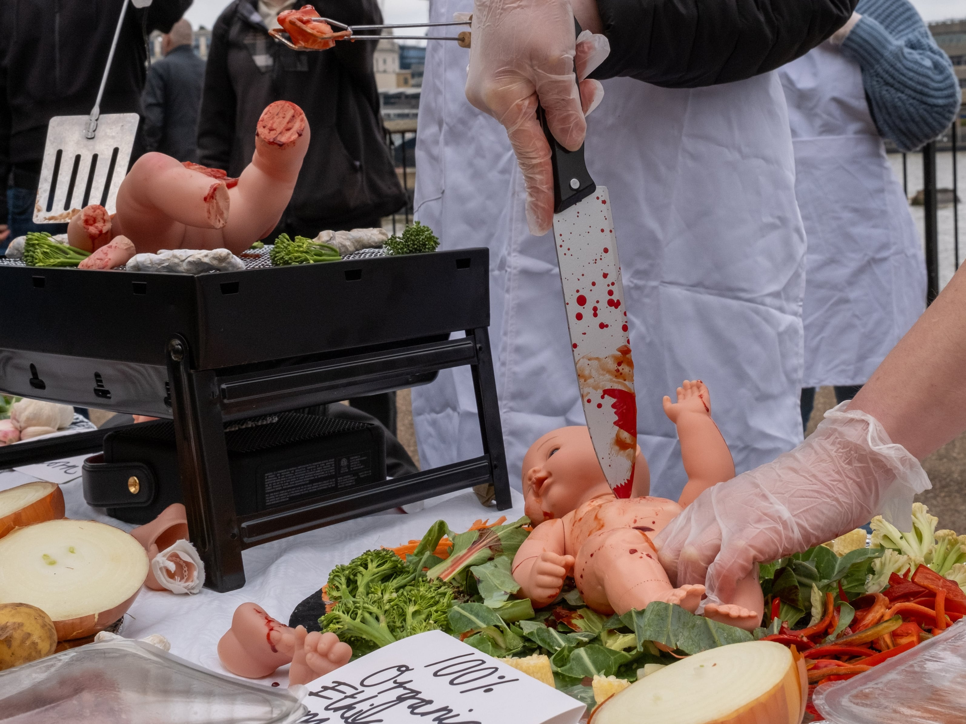 Protesta del grupo vegano Radically Kind en Londres, el pasado 27 de abril.