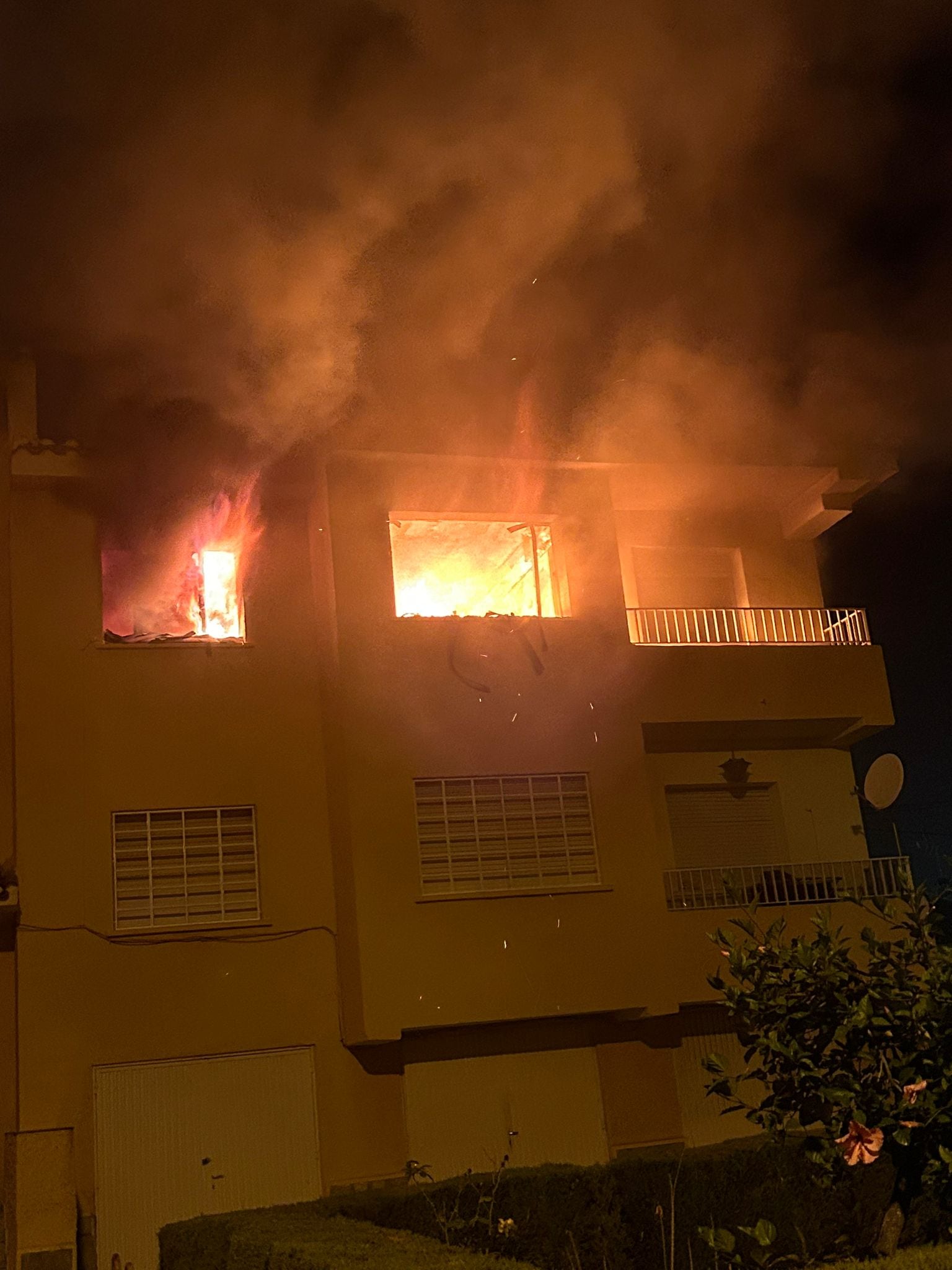 Imagen de la vivienda afectada por el incendio en San Javier.