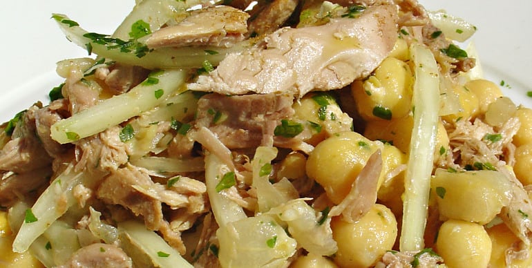 Ensalada de garbanzos con perdiz