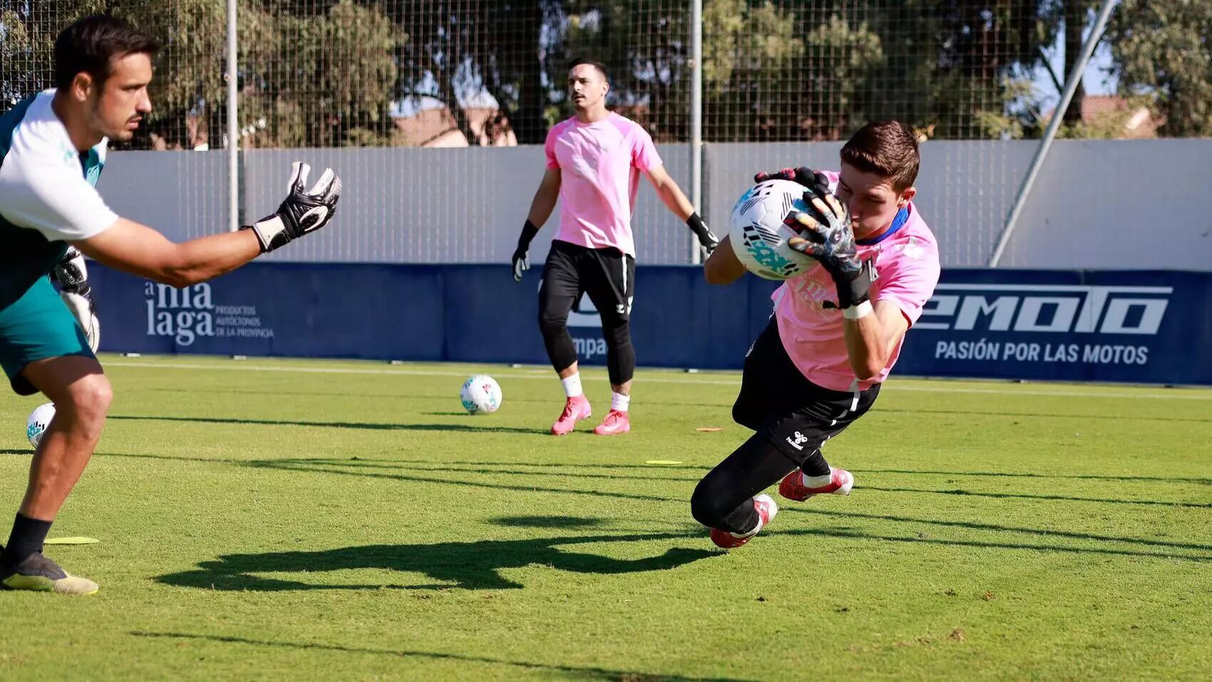 Carlos López entrenando en la Ciudad Deportiva del MCF