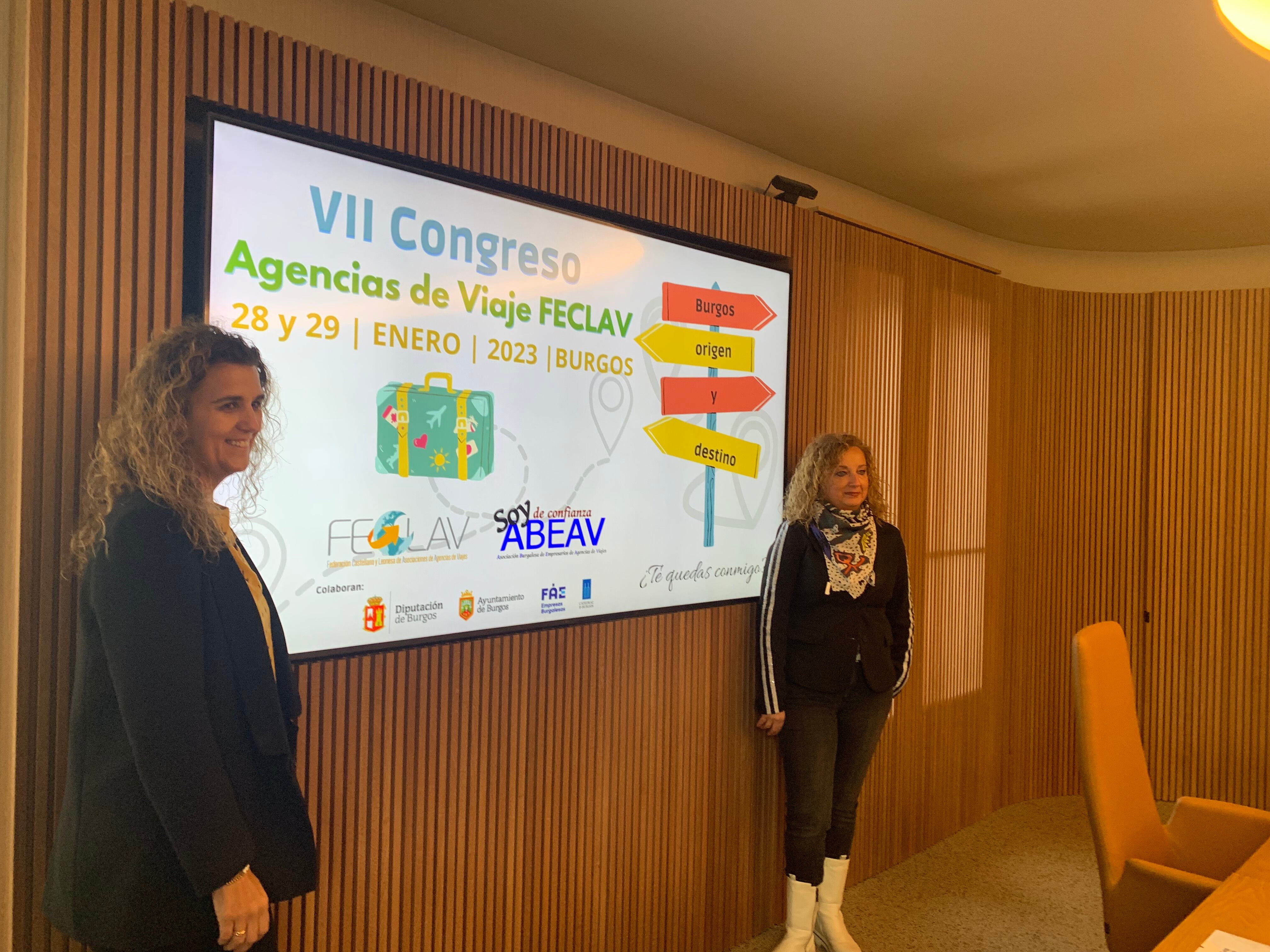 Icíar Blanco y Gema Alonso, presidenta y vicepresidenta de la Asociación Burgalesa de Empresarios de Agencias de Viaje. / Foto: FAE