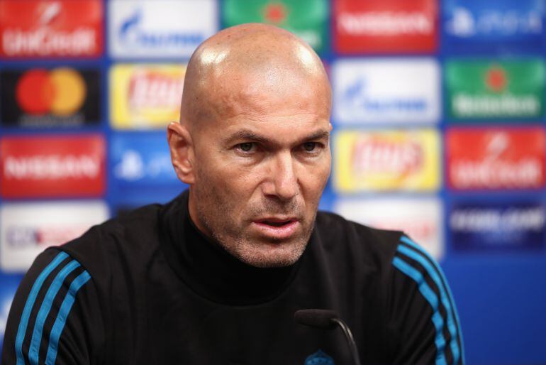 Zidane comparece ante los medios