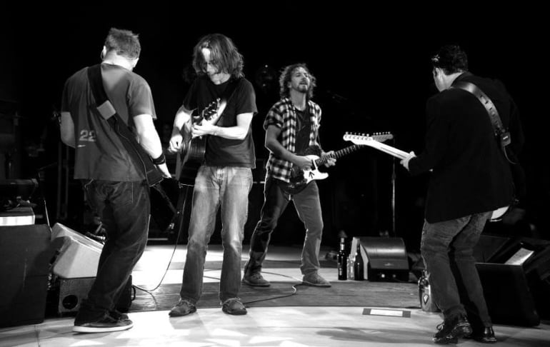 Pearl Jam viaja al Palau Sant Jordi este martes con su gira europea