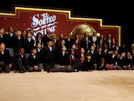 MADRID, 22/12/2025.- Los niños de San Ildefonso posan tras la celebración del Sorteo Extraordinario de Navidad este lunes en el Teatro Real de Madrid. EFE/Chema Moya