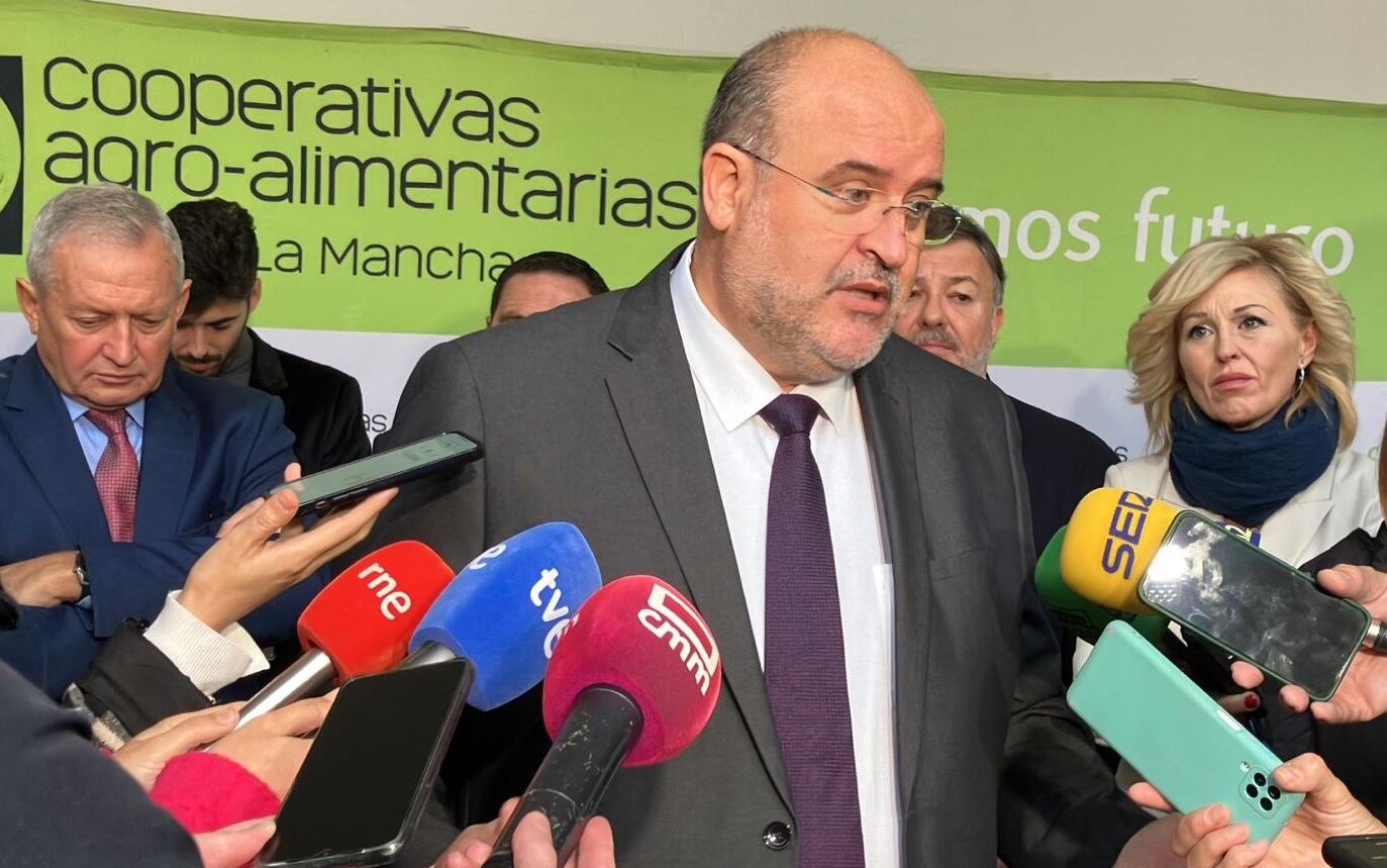 El vicepresidente primero de la Junta ha rechazado "la vuelta del fascismo a nuestras calles"