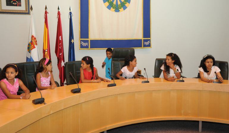 Los niños saharauis y bielorrusos serán recibidos en el Ayuntamiento fuenlabreño. 