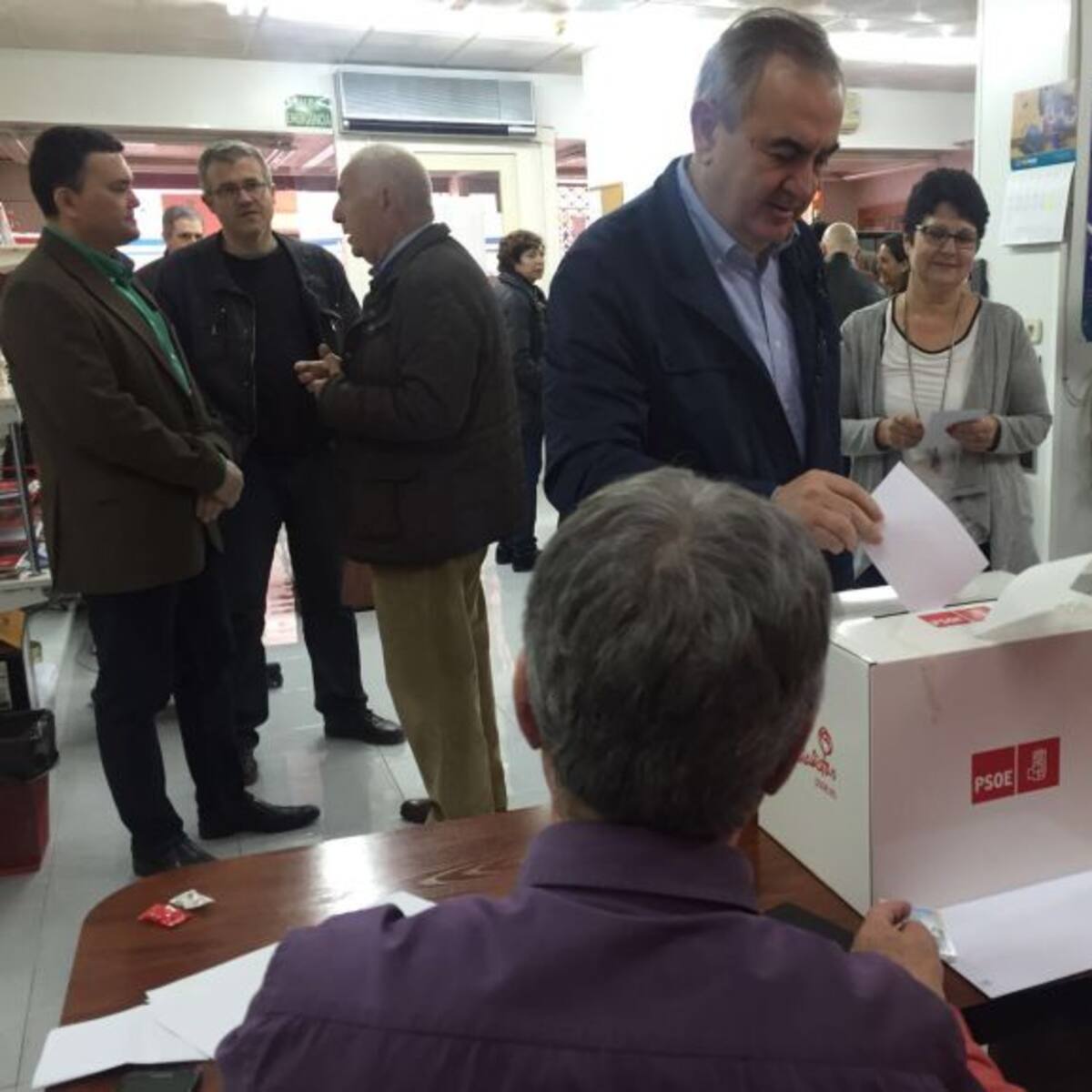 Los socialistas votan el acuerdo con Ciudadanos