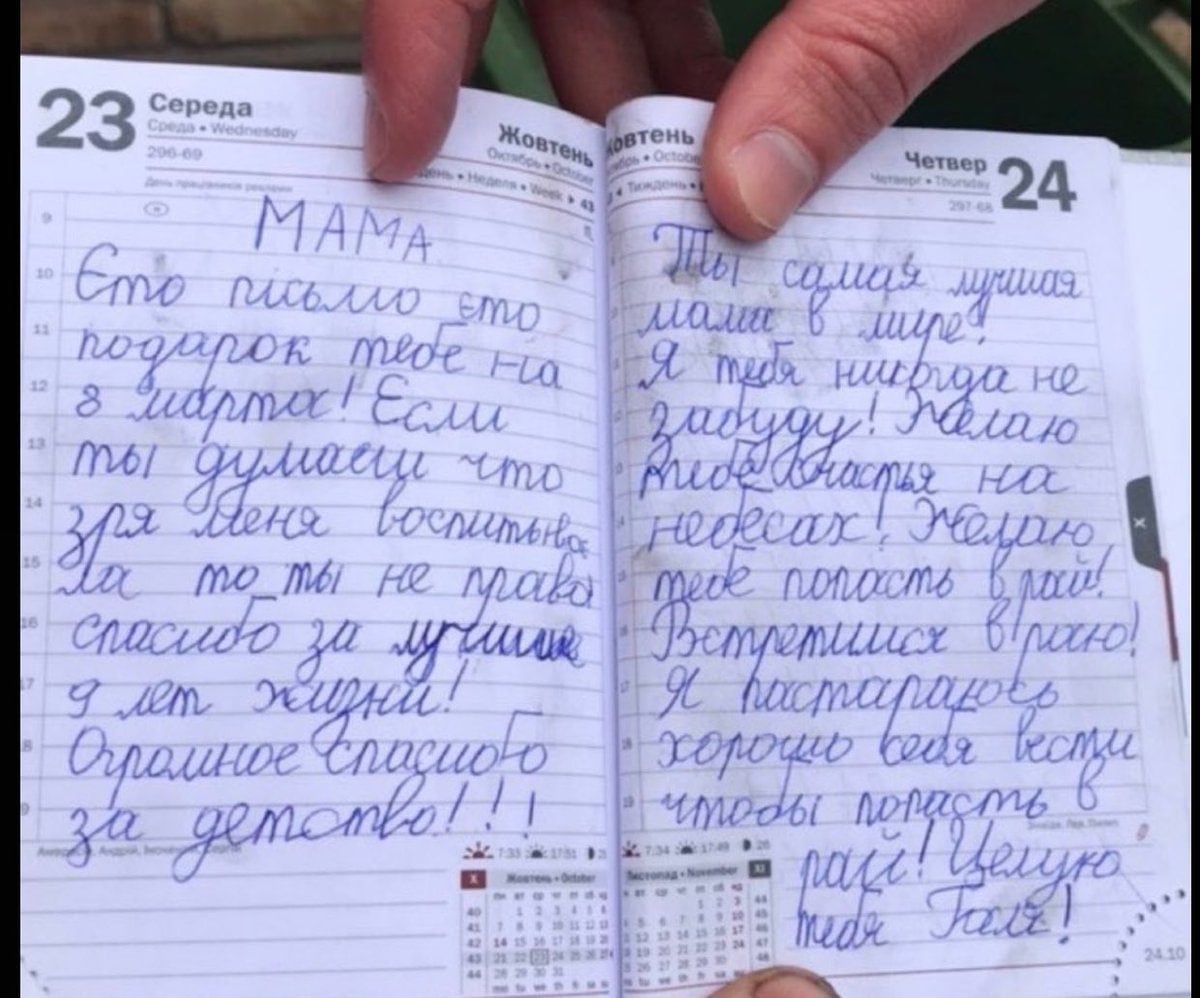 Carta de una niña ucraniana de nueve años a su madre, fallecida en un bombardeo ruso.