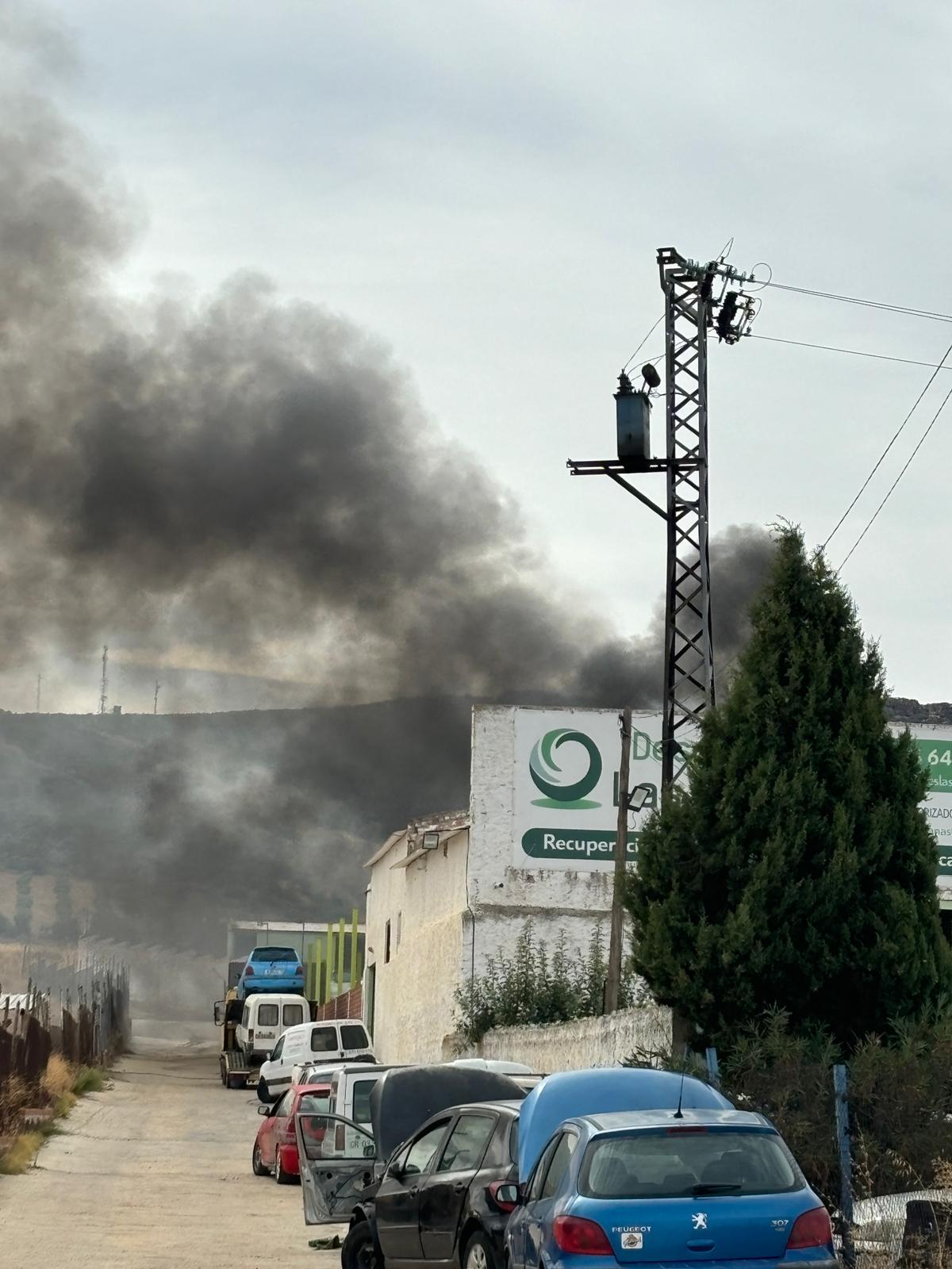 Incendio en Desguaces Mañas de Argamasilla de Calatrava