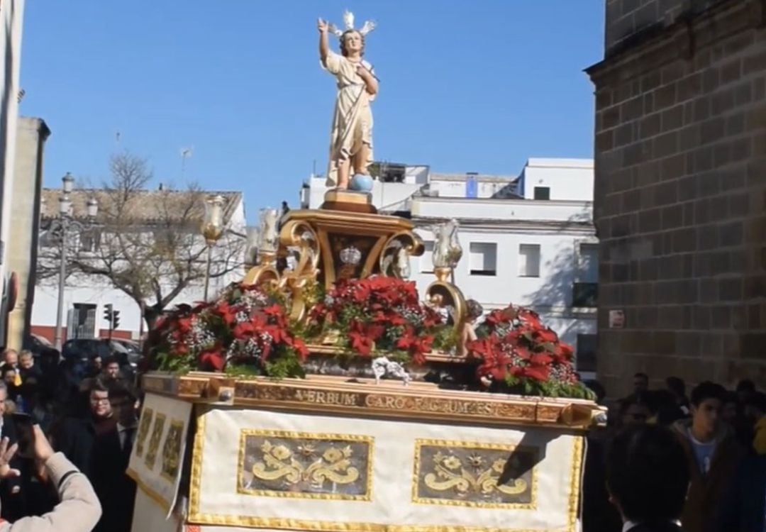 Procesión del Niño Jesús organizada por la Hermandad de la Buena Muerte de Jerez