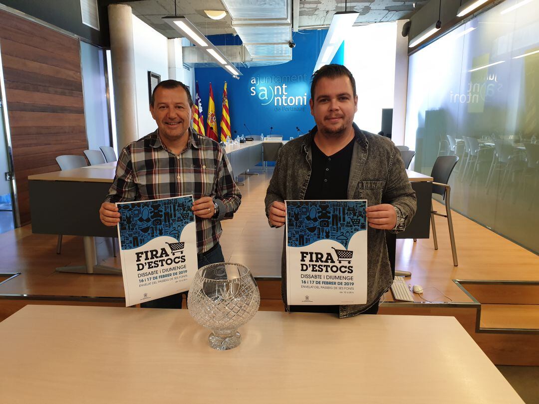 Un momento durante la presentacón de la Feria