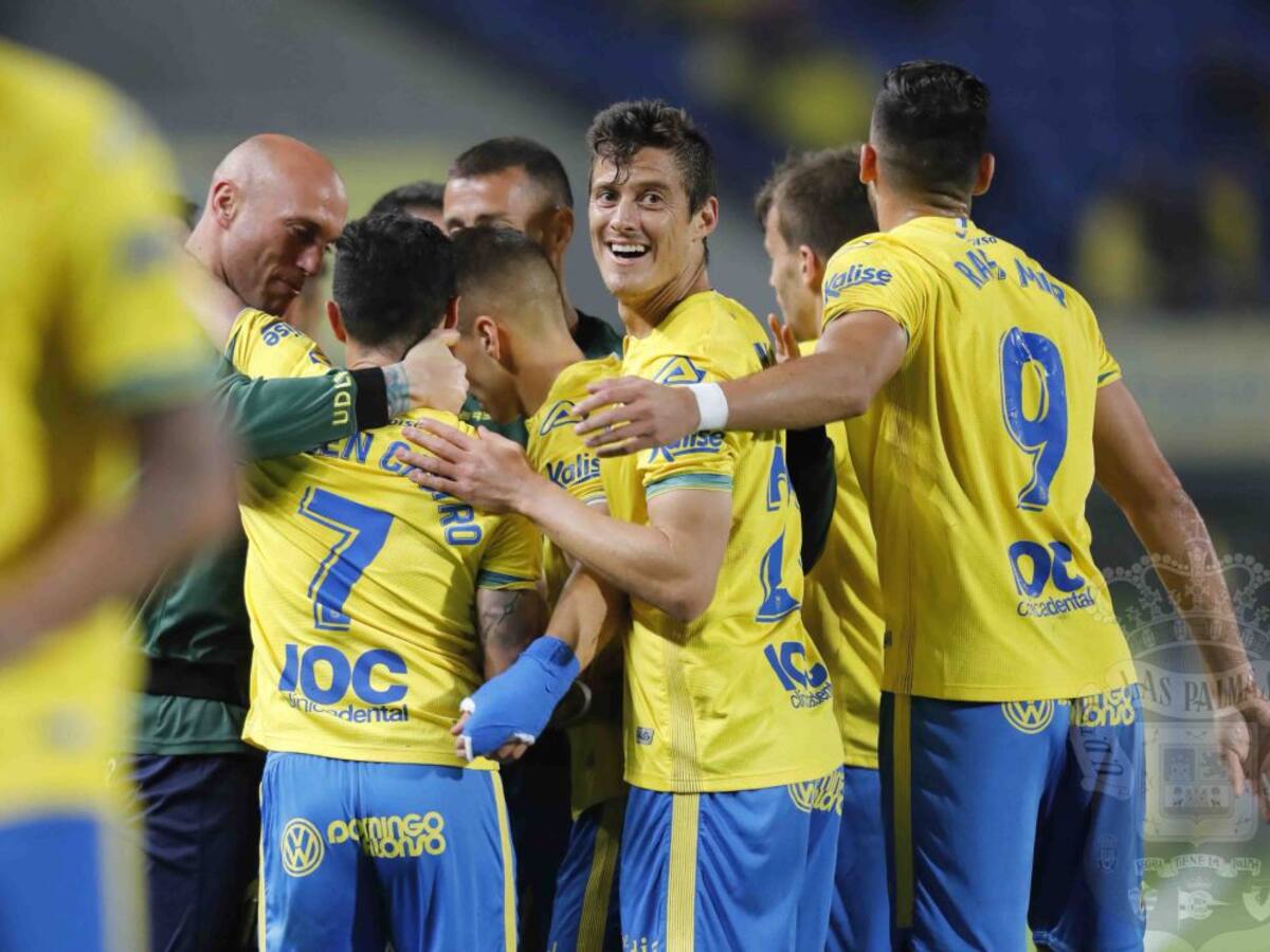 Intenso partido y empate que no contentó a ninguno en el Gran Canaria (1-1)