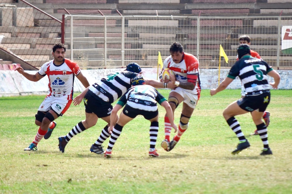 Unión Rugby Almería juega este domingo en el Juan Rojas.