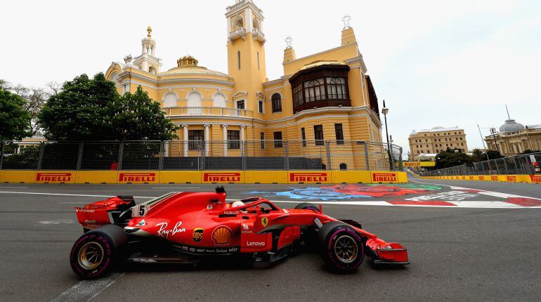 El Ferrari de Vettel saldrá desde la primera posición en el GP de Azerbaiyán