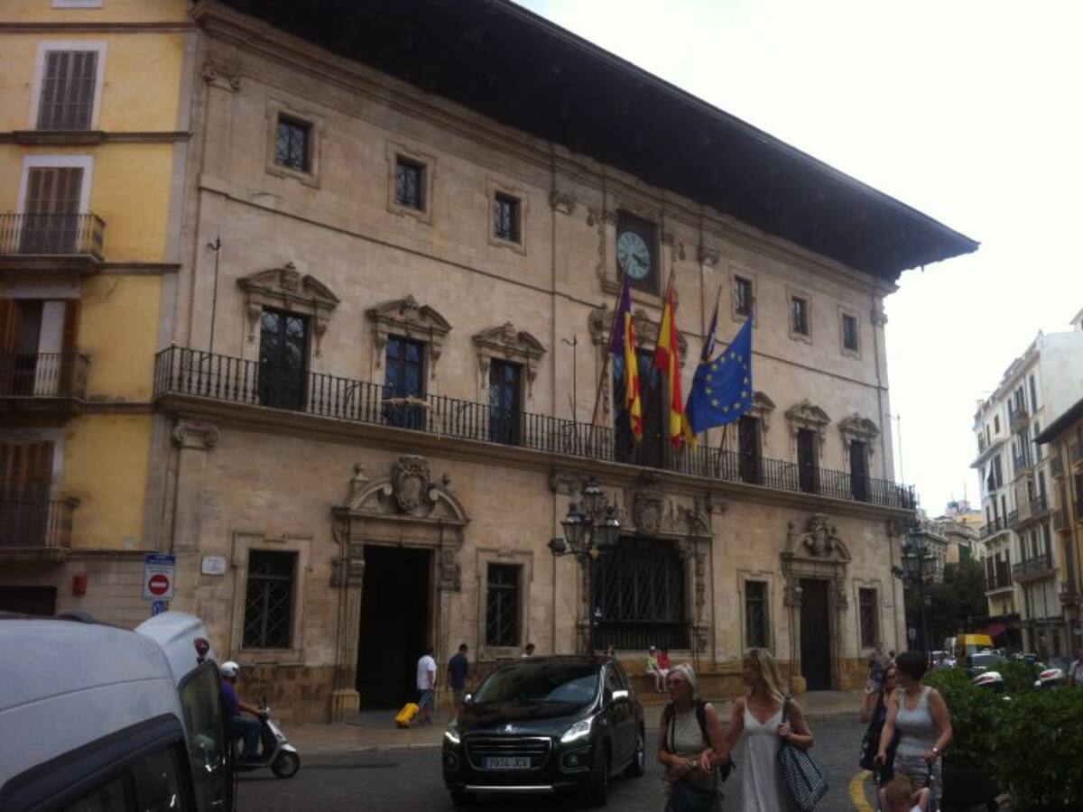 Los ayuntamientos de las Islas recibirán 14,5 millones del Govern en 2018