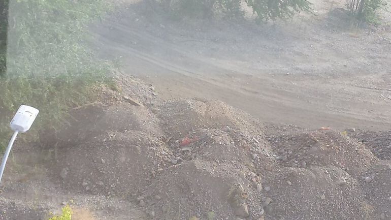 Comienzan a trabajar las máquinas en las inmediaciones del edificio de usos múltiples que la administración del Estado tiene en la zona de San Antonio.