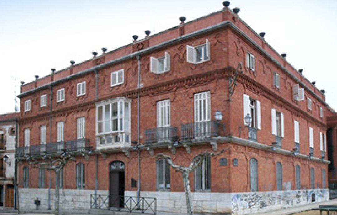 Edificio de la Biblioteca Pública de Benavente