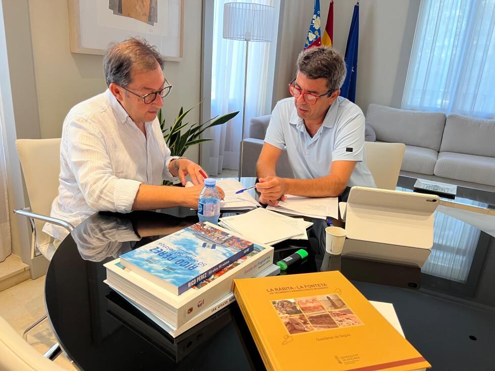 El president de la Generalitat, Carlos Mazón, prepara el Debate de Política General en Alicante. Foto: GVA