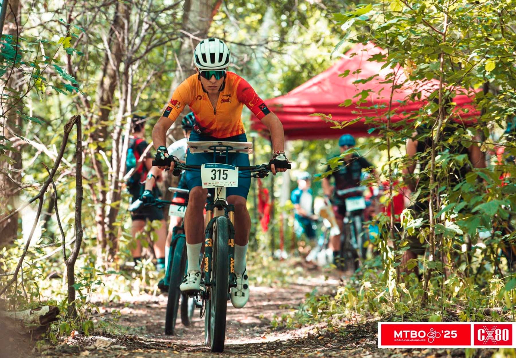 Joan Montes, en plena competición