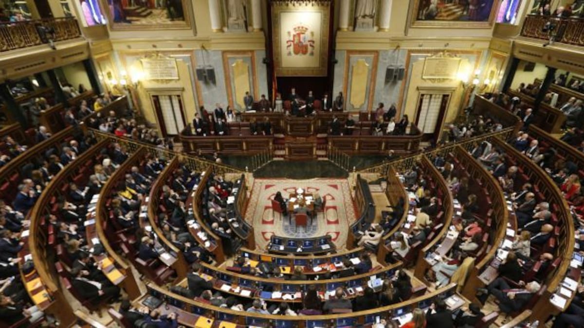 La tertulia de los jóvenes opina sobre las últimas medidas tomadas por el Gobierno