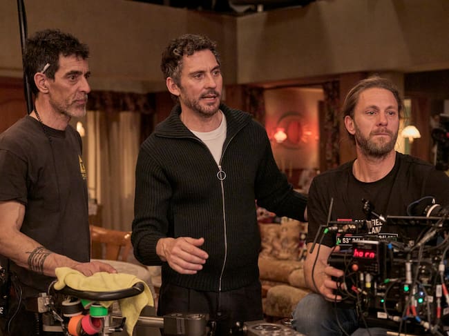 Paco León en el rodaje de una de las escenas de 'Aida y vuelta'