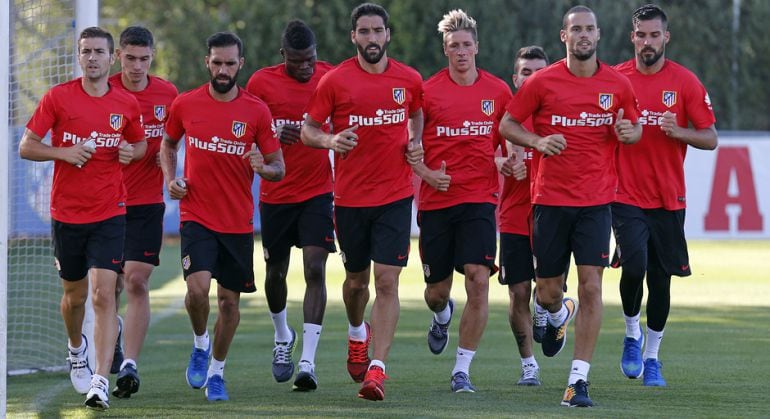 Los futbolistas del Atlético, en uno de los primeros entrenamientos de pretemporada.