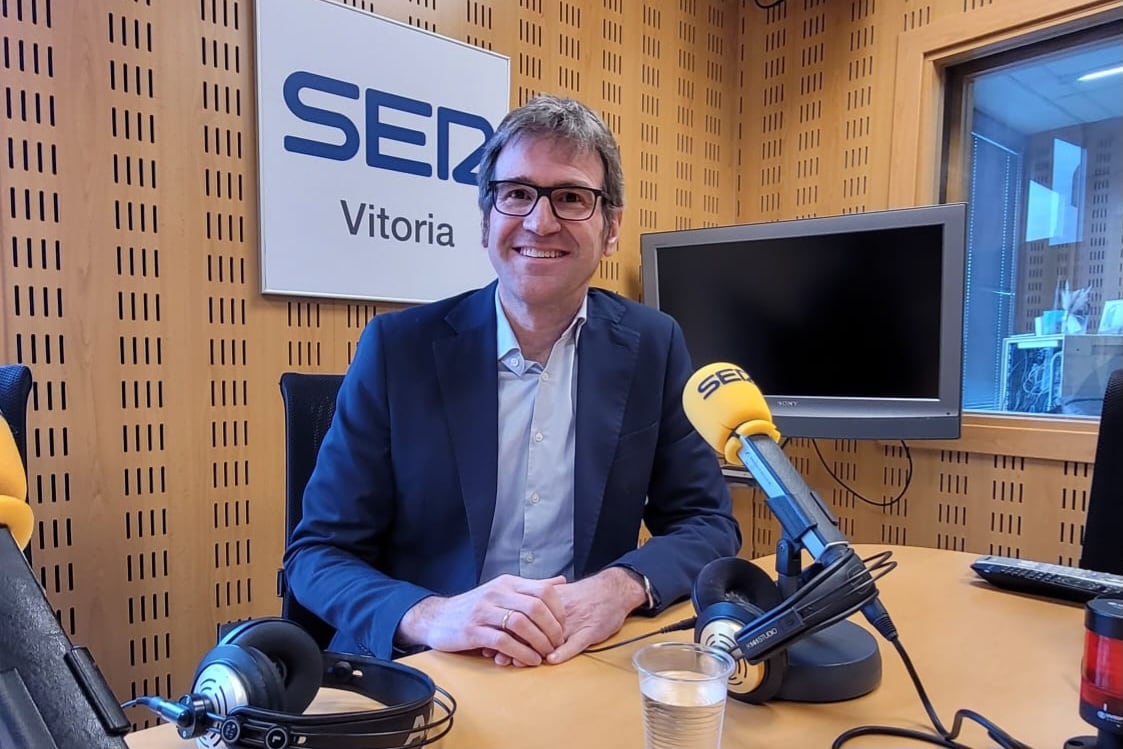 Gorka Urtaran, entrevistado en Hoy por Hoy Vitoria