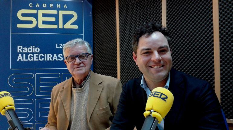 José Miguel Vera y Juan carlos Ocaña, de la Asociación Amigos de la Música, durante su intervención en Hoy por Hoy Campo de Gibraltar.