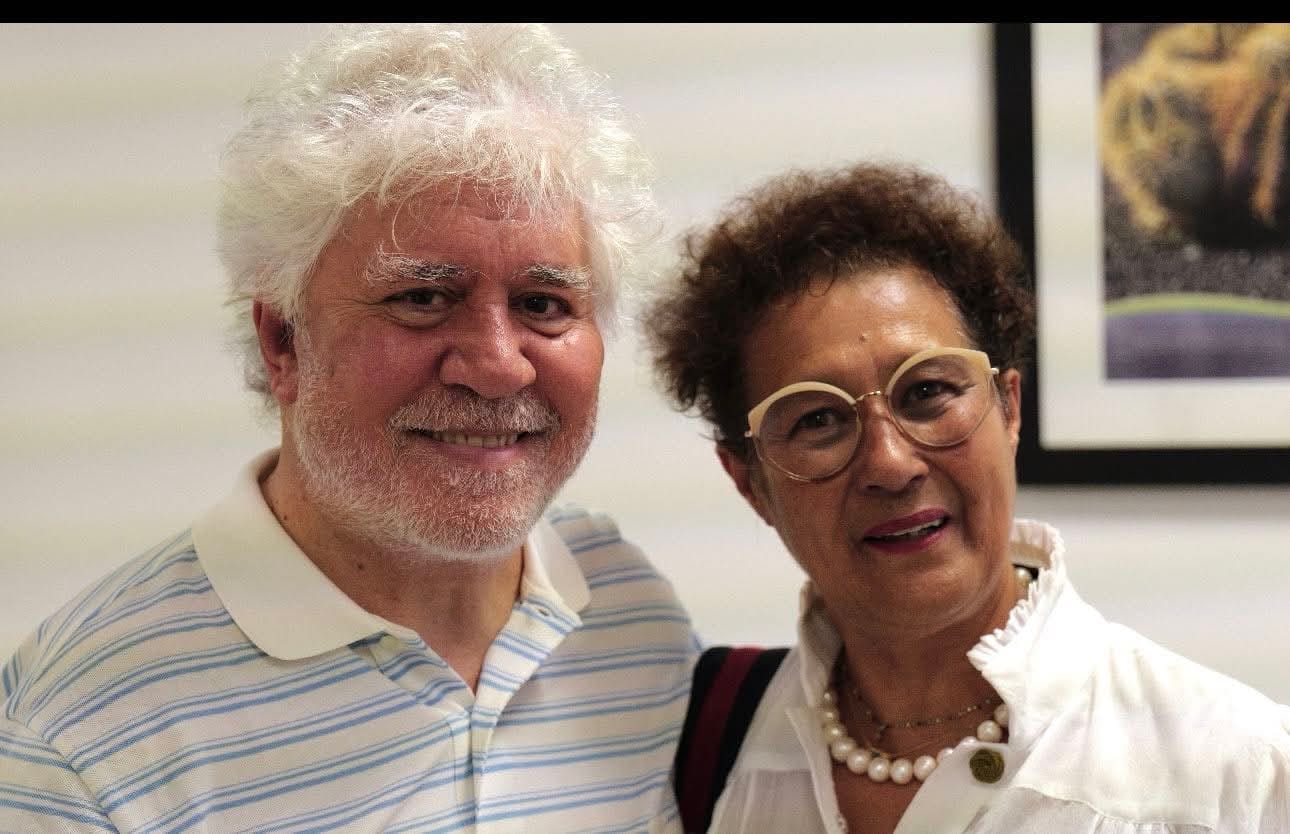 Pedro Almodóvar y Carmensa de la Hoz en el rodaje de su última película: Amarga Navidad