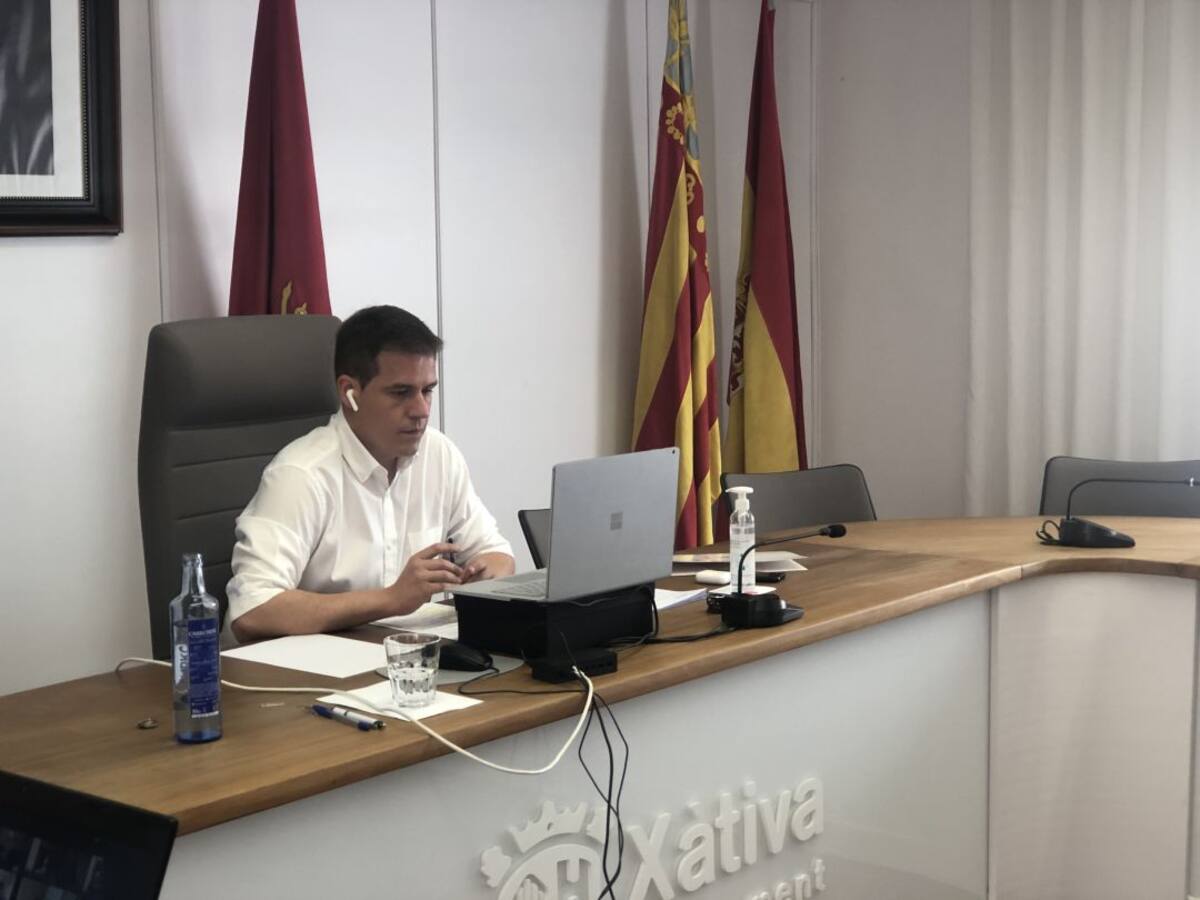 Junta de Gobierno ordena limpiar solares e incoa expedientes por contaminación acústica en Xàtiva