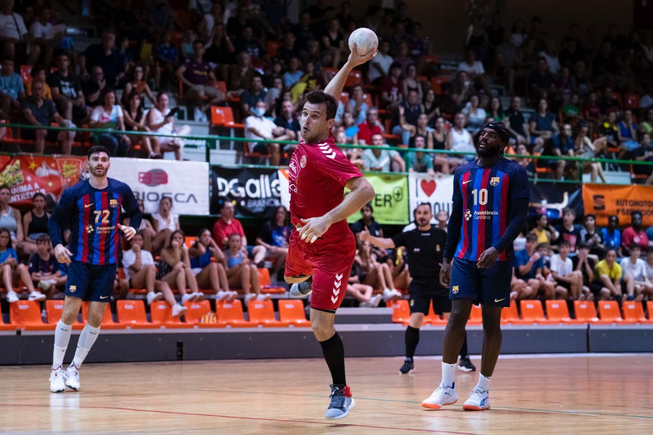El Bada Huesca cayó en su primer partido de pretemporada ante el FC Barcelona