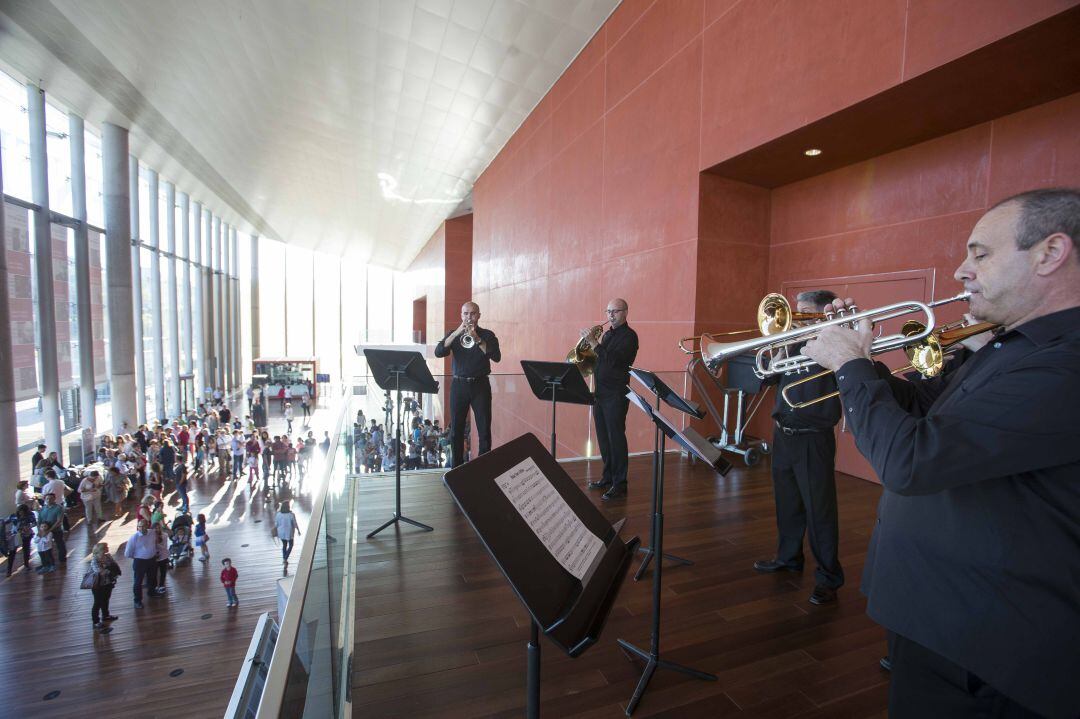 Imagen de archivo de unas jornadas de puertas abiertas del Miguel Delibes