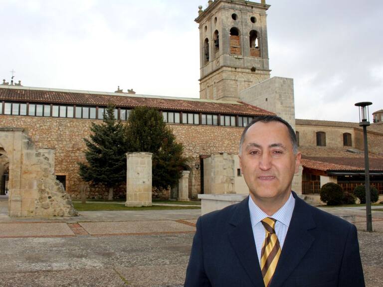 Santiago Bello, decano de la Facultad de Derecho de la UBU y catedrático de Derecho Administrativo