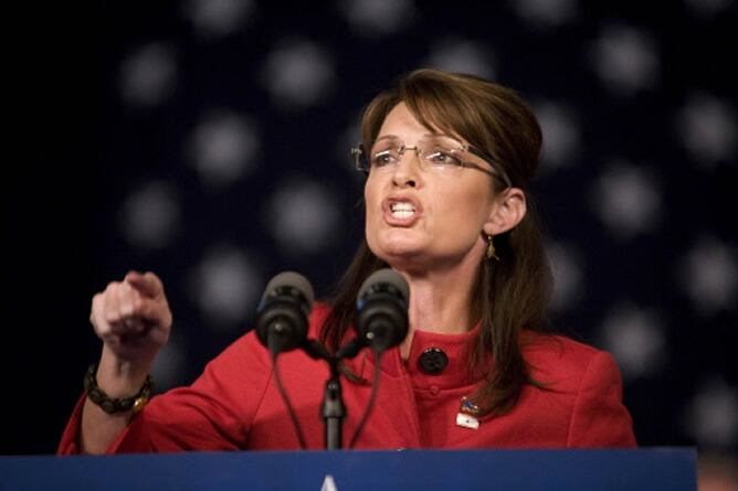 Sarah Palin durante uno de los últimos mítines de la campaña electoral en el Grand River Center, Dubuque, Iowa