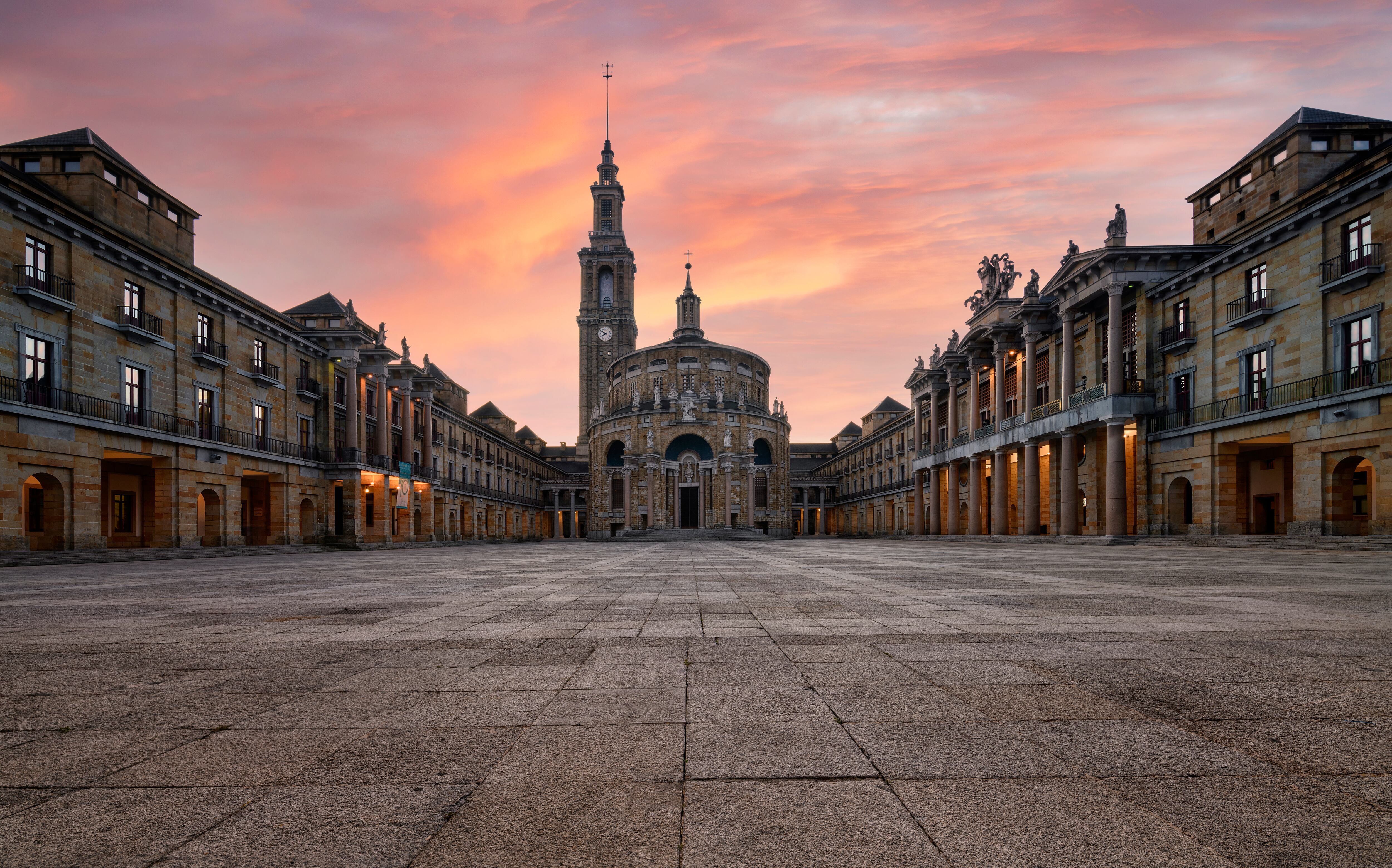 It is considered the most important architectural work built in the 20th century in the Asturias region and, with its 270,000 m2, the largest building in Spain,