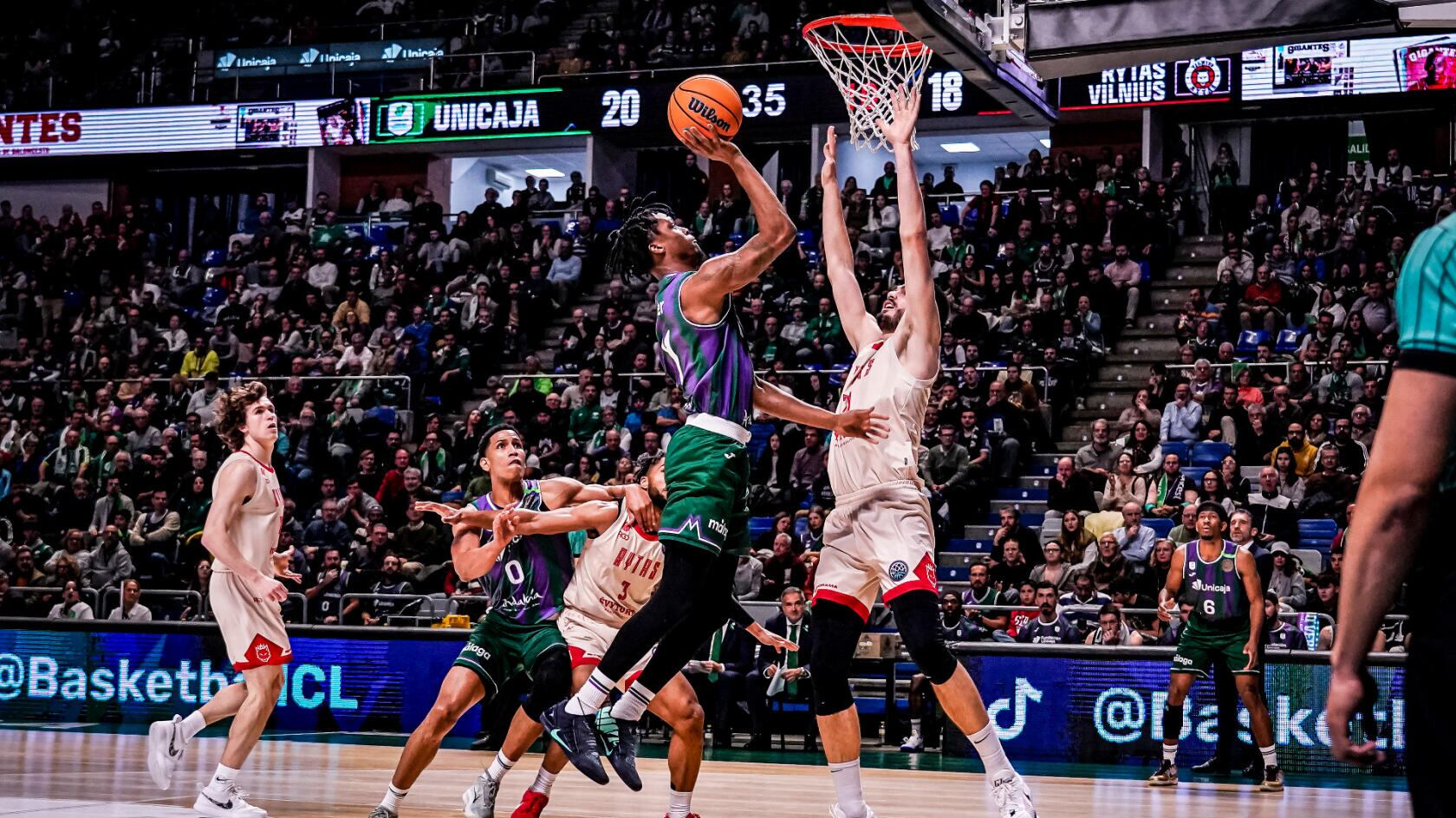 El escolta del Unicaja Tyson Carter fue el mejor del partido ante el Rytas Vilnius