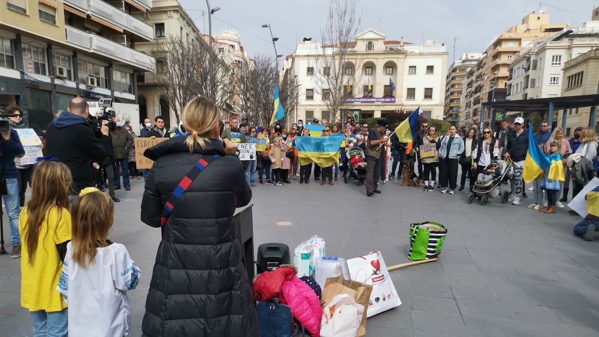 Impotencia, rabia y ansiedad, así se sienten los ucranianos residentes en Alicante ante la situación de incertidumbre de sus familiares en el país
