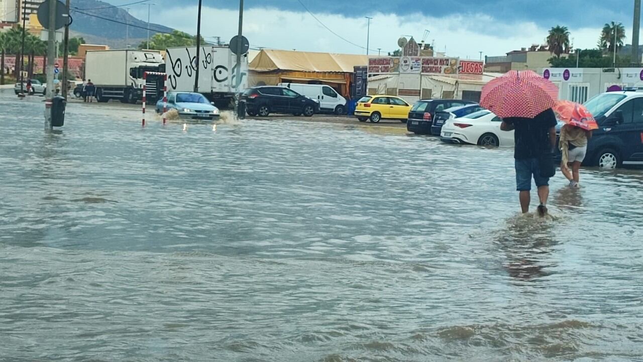 Campamento festero inundado