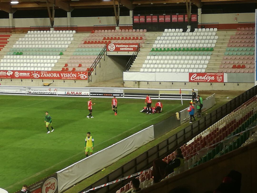 Los jugadores del Zamora CF celebran el 3-2 de Jacobo Alcaide