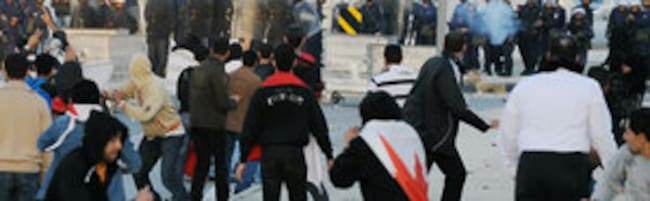 Enfrentamientos entre manifestantes y Policía en la capital de Bahrein