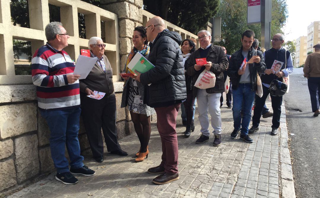 El PSOE ha realizado un reparto electoral en la zona del complejo hospitalario de Jaén