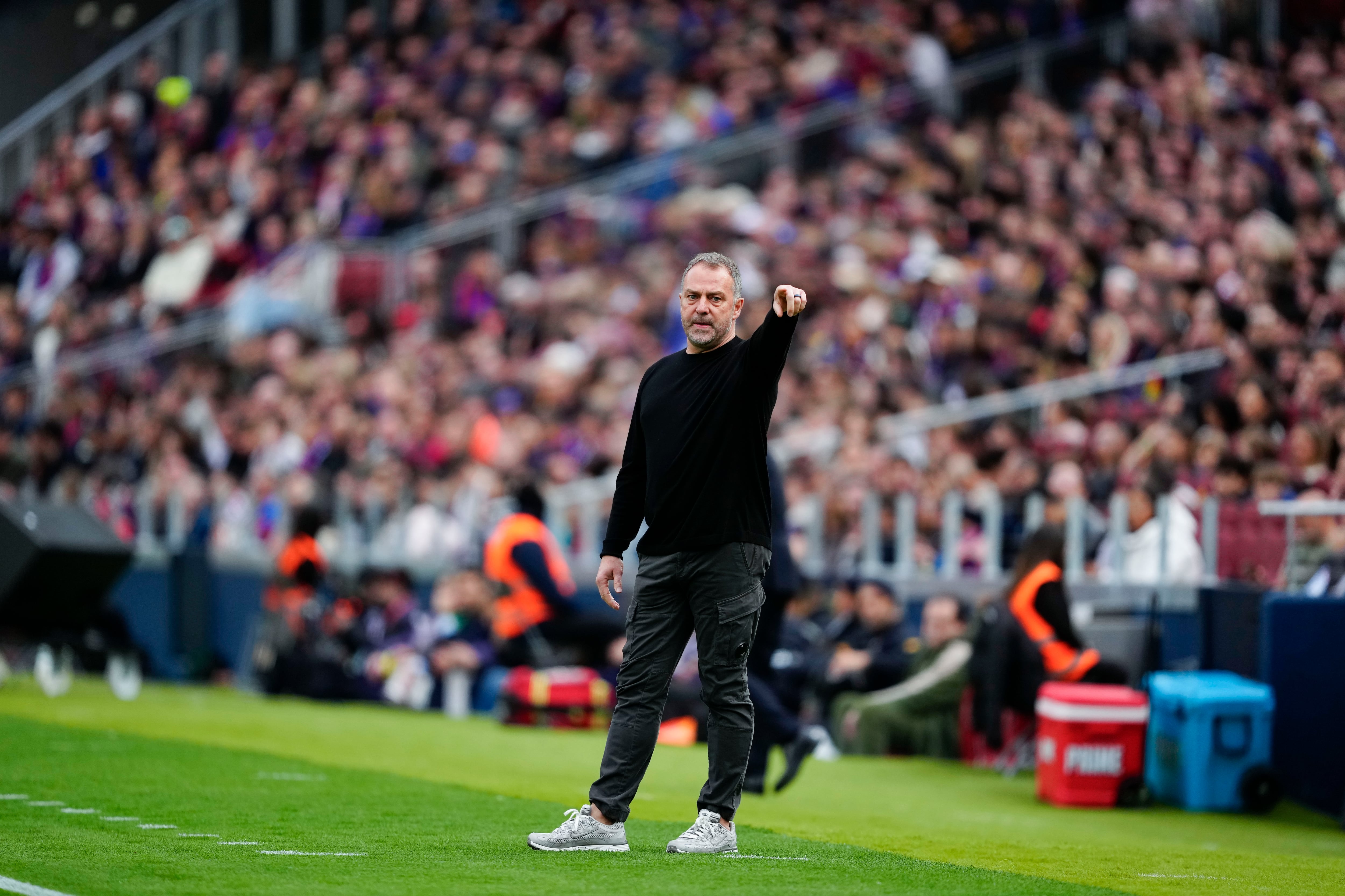 Flick durante el encuentro contra el Villarreal