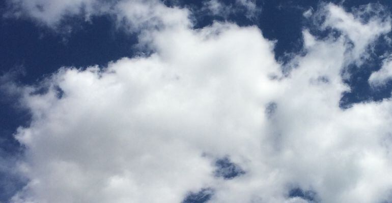 Hoy tenemos cielos con nubes y claros por la mañana y cuebiertos, por la tarde