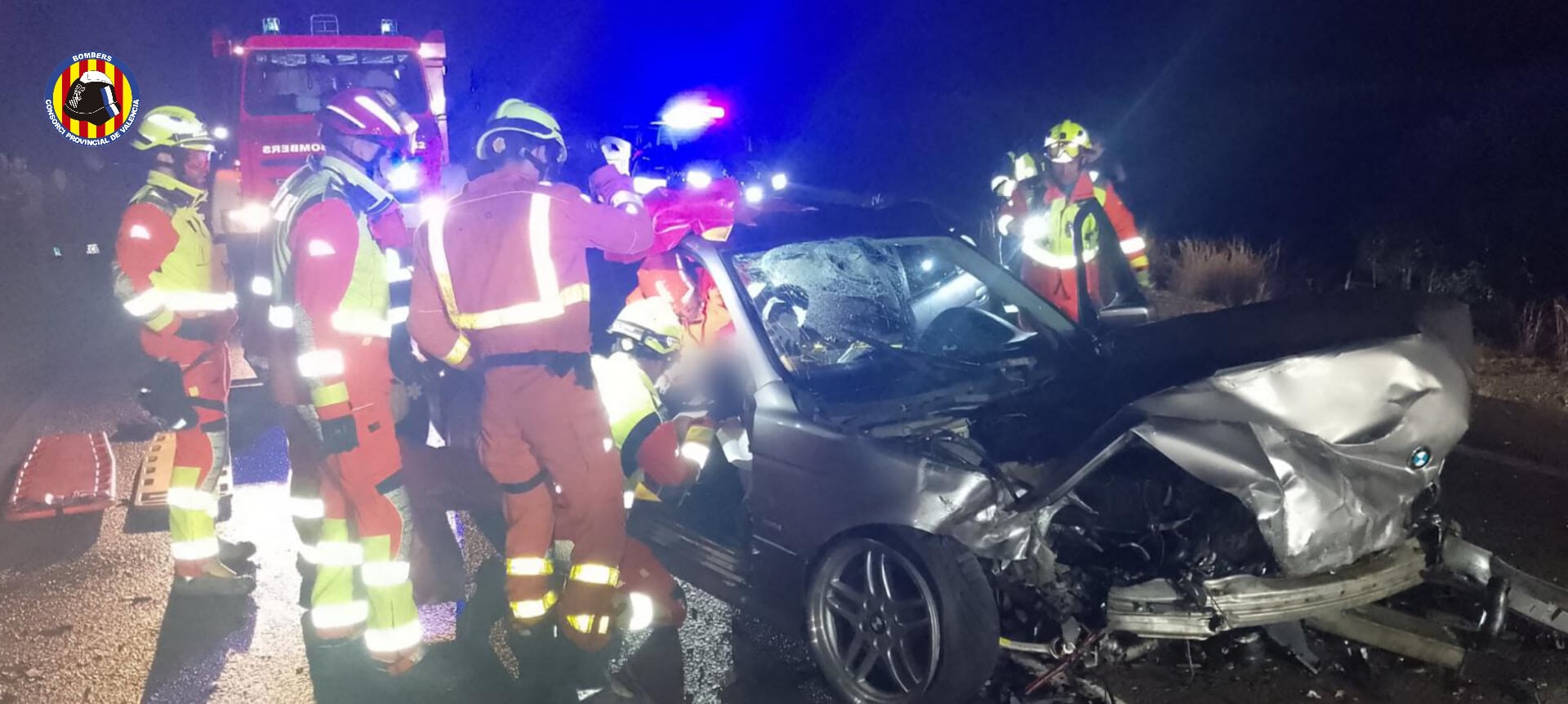 Accidente de tráfico en Estubeny. Fuente: Bombers València