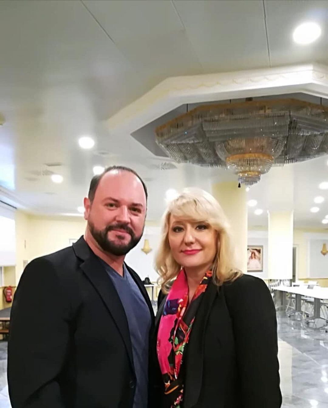 Berra junto a la cabeza de lista en Elda, De la Dueña 