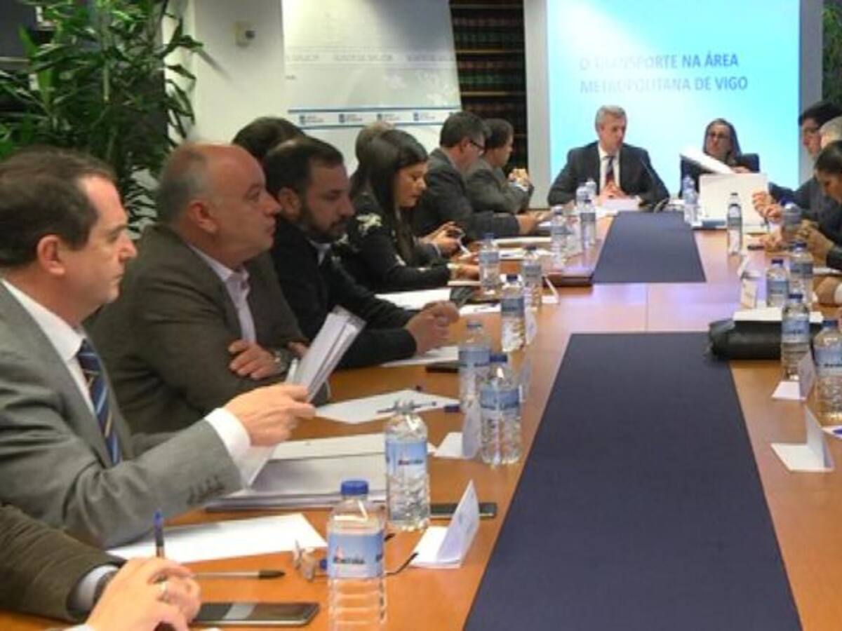 Caballero se da dos meses para que arranquen transporte y Área Metropolitana