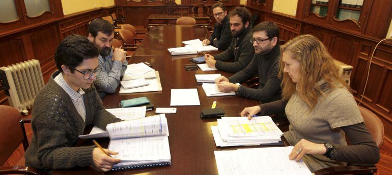 Reunión entre Marea y BNG sobre presupuestos