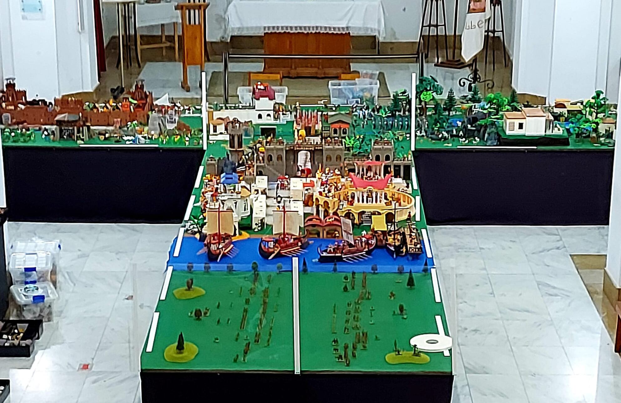 Imagen de la exposición en la ermita