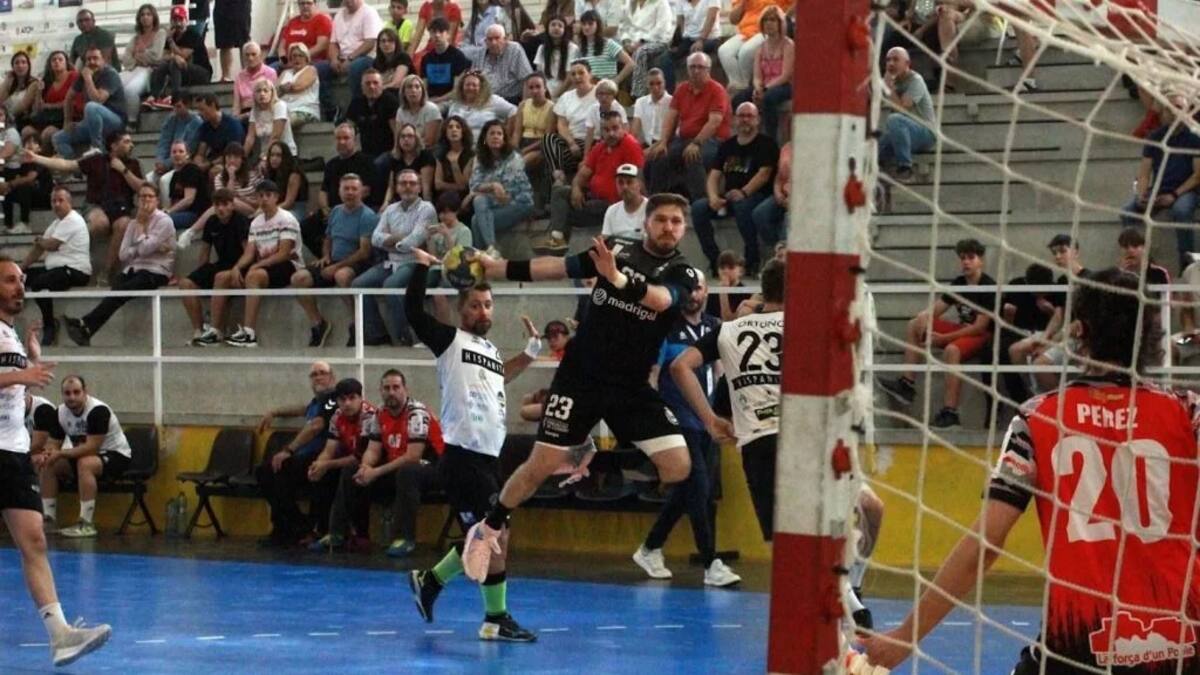 El Eón Horneo Alicante ficha a Jero Cartagena y sigue pescando en el Elda C.E.E.